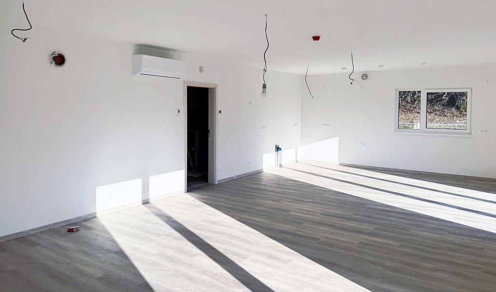 Prodej domu 163 m² s pozemkem 700 m², Sadov – náhled fotky 9