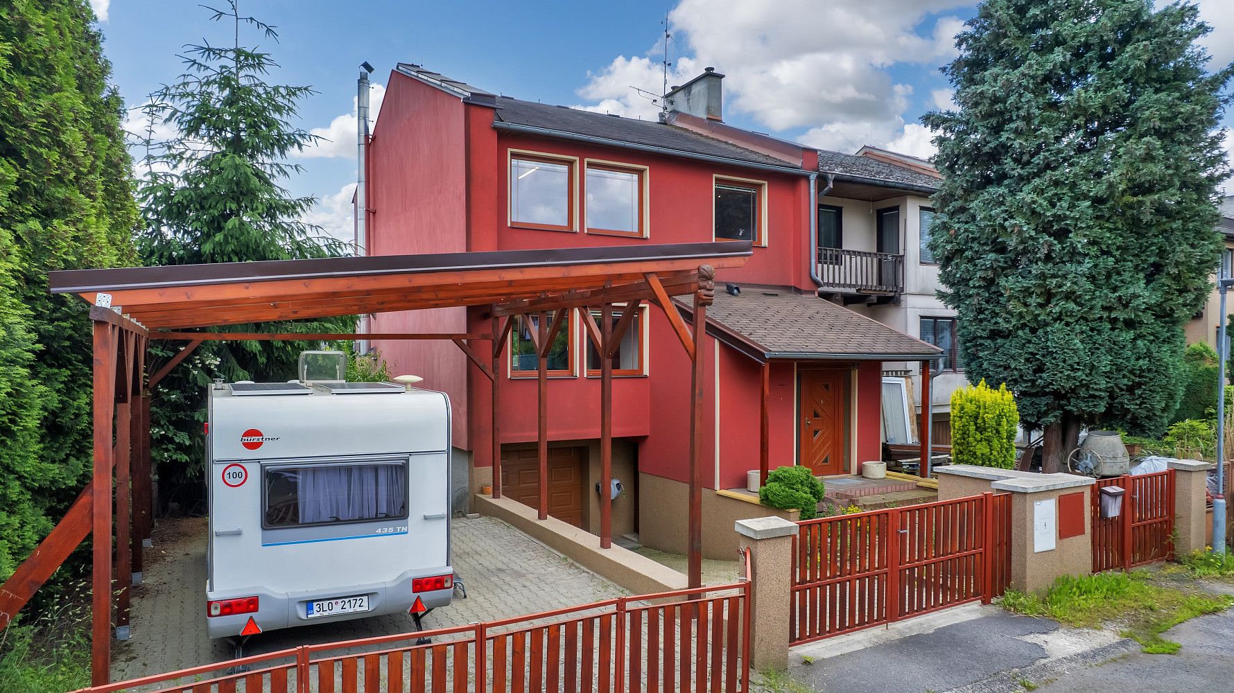 Prodej domu 139 m² s pozemkem 295 m² — photo 2