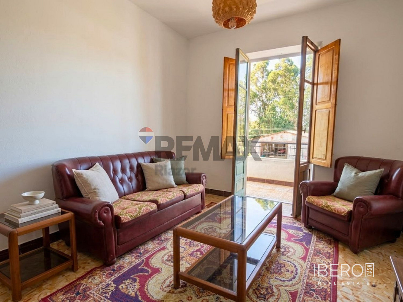 Prodej domu 348 m² s pozemkem 6 384 m²