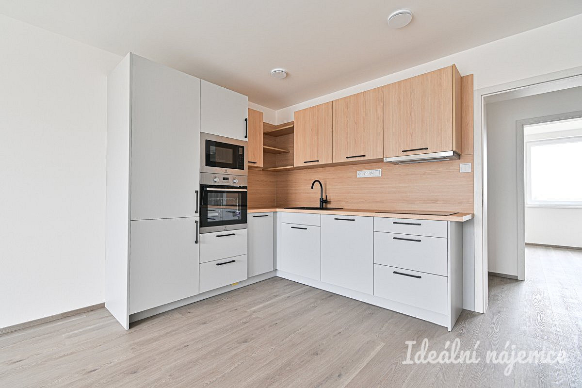 Pronájem bytu 3+kk 71 m²