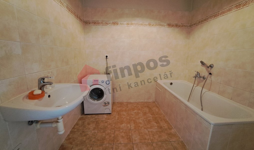 Pronájem bytu 2+kk 73 m², Břeclav – náhled fotky 8