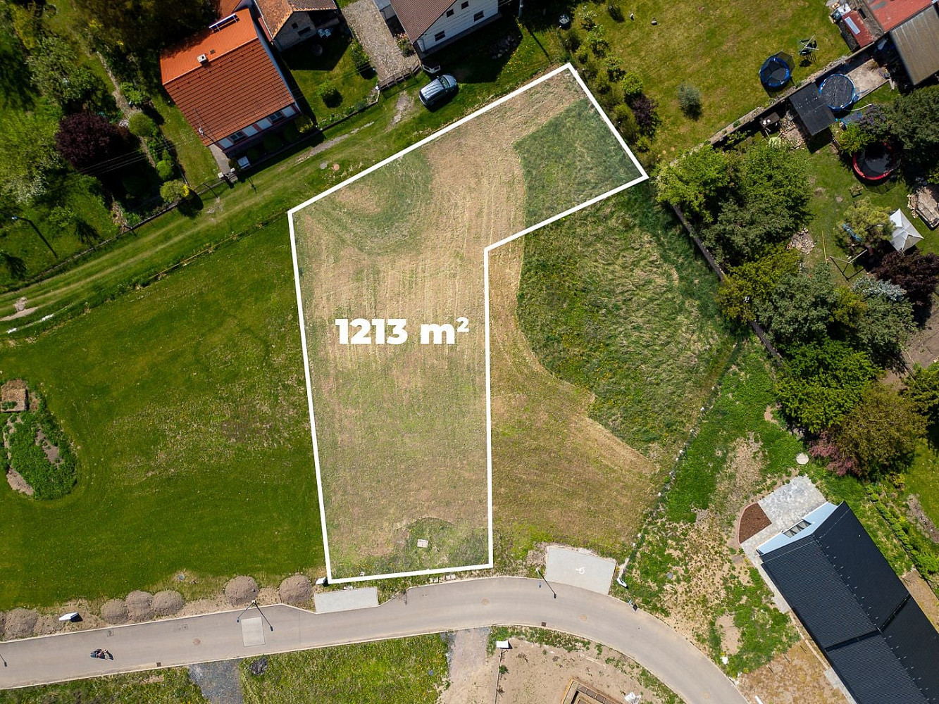 Prodej stavebního pozemku 1 213 m² – fotografie 2
