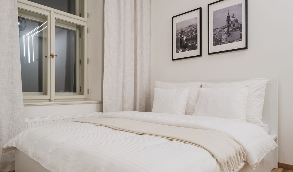 Pronájem bytu 1+1 34 m², Praha – náhled fotky 2