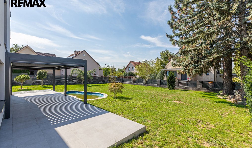 Prodej domu 244 m² s pozemkem 810 m², Praha – náhled fotky 35