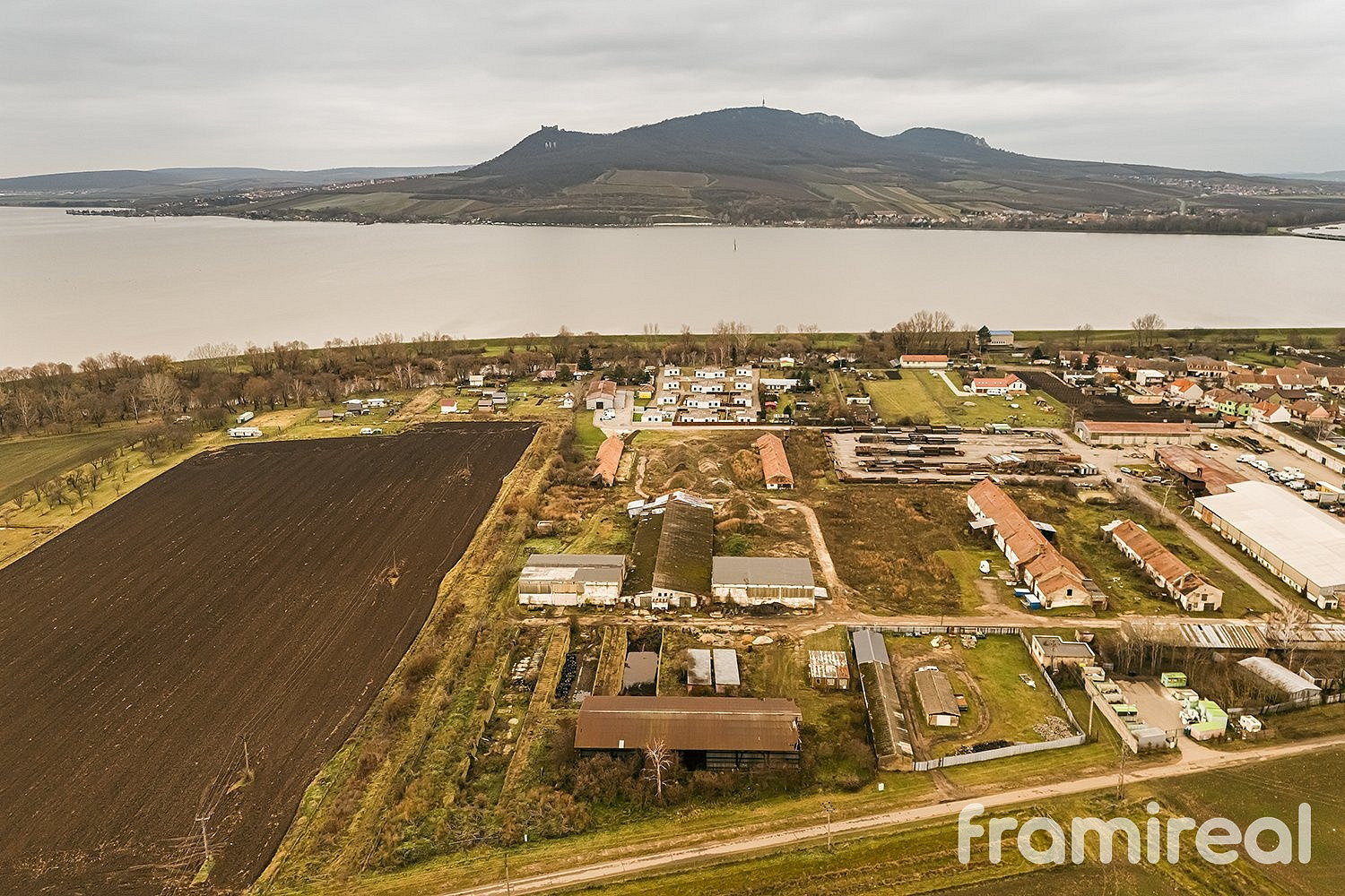 Prodej komerčního pozemku 9 422 m² — photo 3