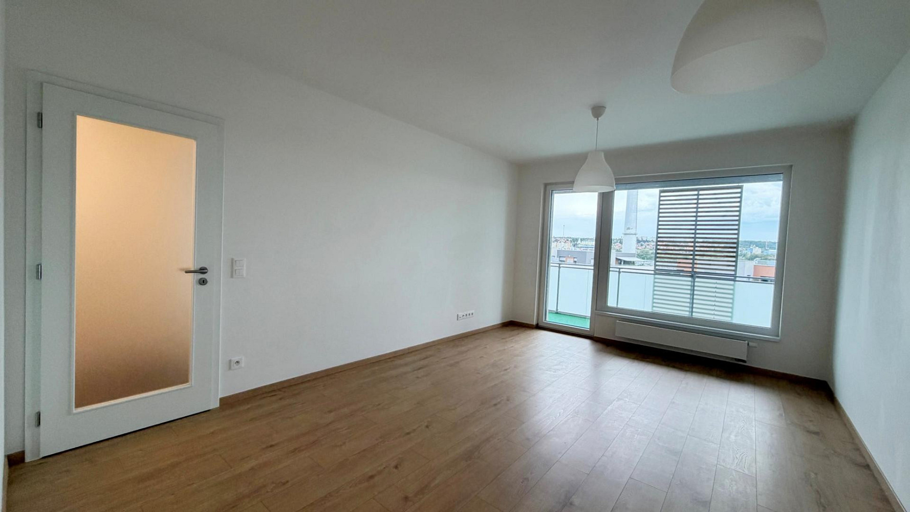 Pronájem bytu 2+kk 52 m² – fotografie 4