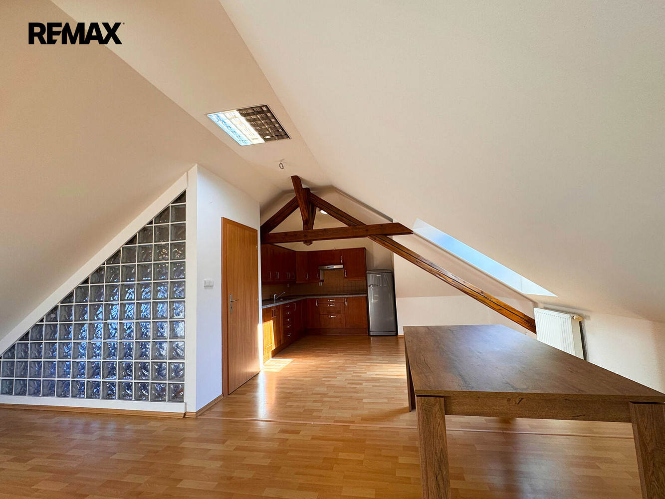 Pronájem kanceláře 120 m² – fotografie 5