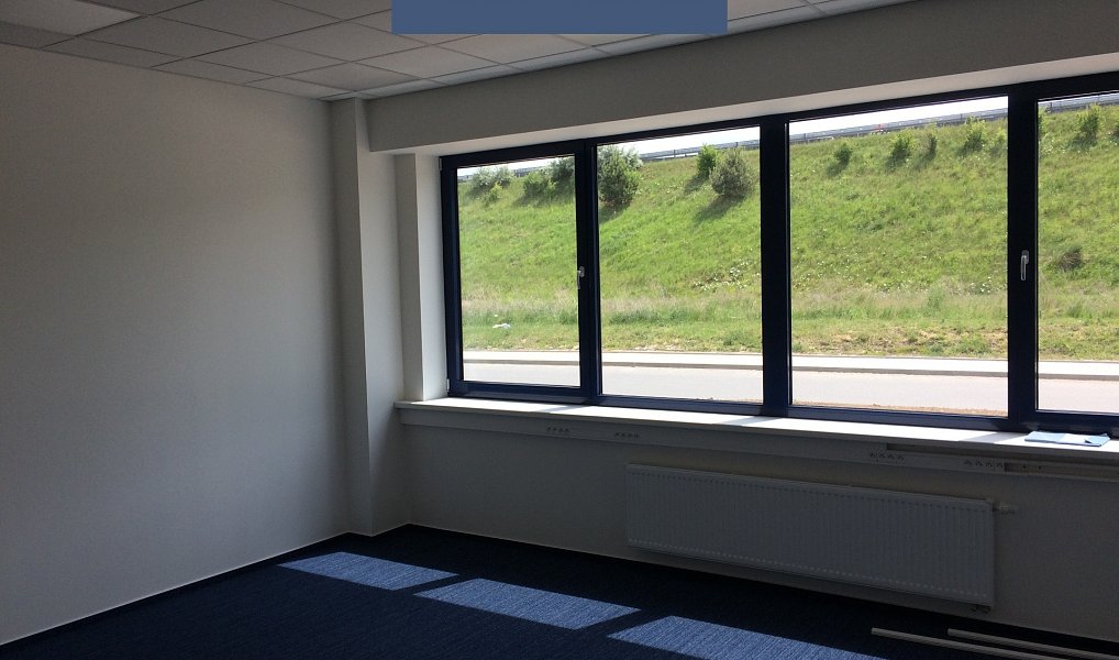 Pronájem skladovacích prostor 12 000 m², Příbram – náhled fotky 7
