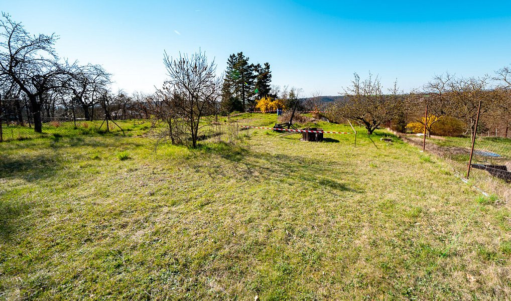 Prodej stavebního pozemku 2 092 m², Nebovidy – náhled fotky 2