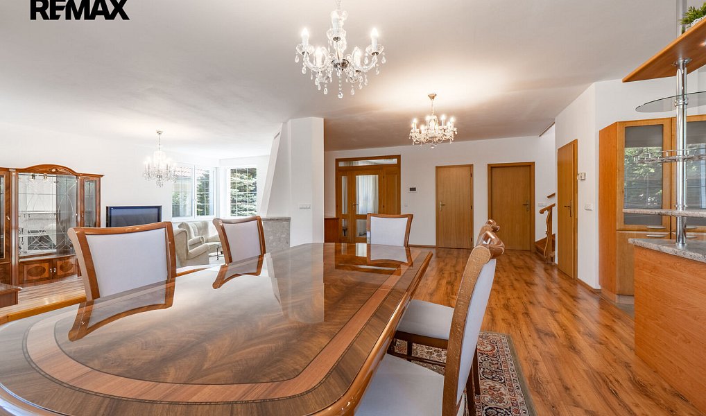 Pronájem domu 280 m² s pozemkem 764 m², Průhonice – náhled fotky 9