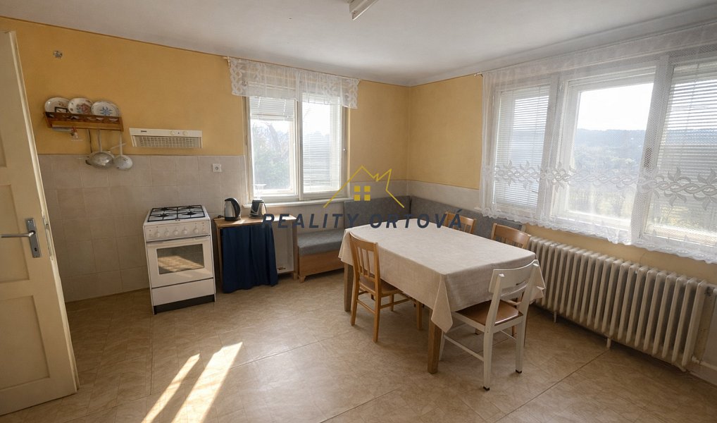 Prodej domu 179 m² s pozemkem 3 930 m², Karlovice – náhled fotky 2