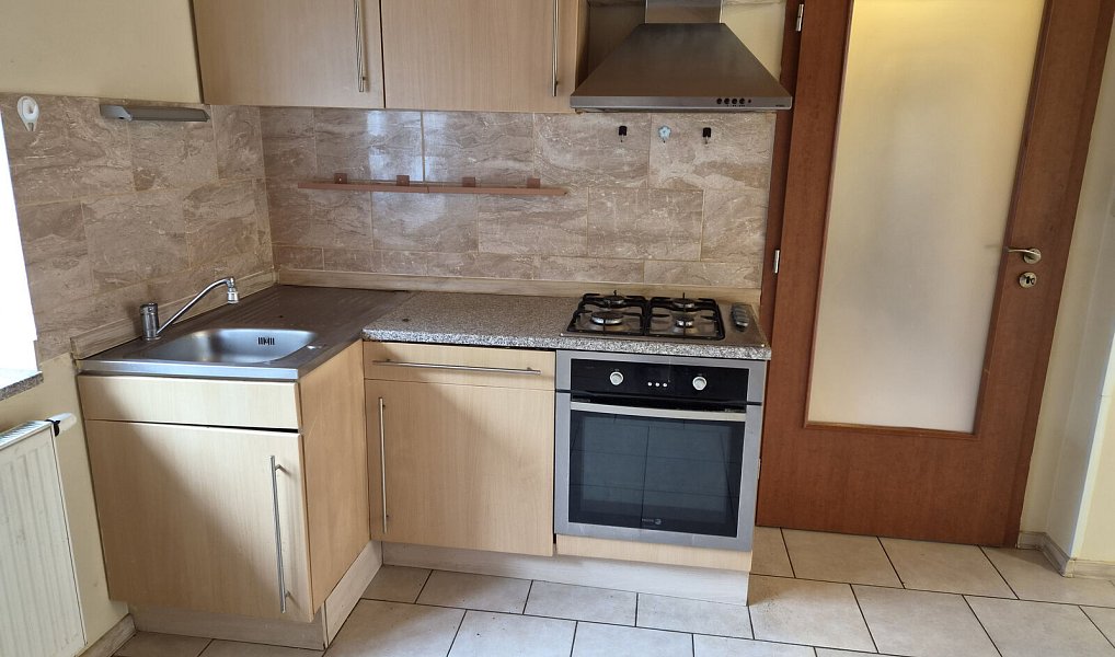 Prodej domu 180 m² s pozemkem 382 m², Stará Huť – náhled fotky 4
