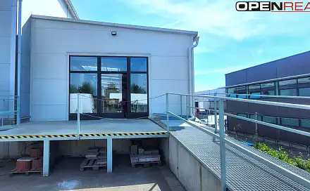 Pronájem skladovacích prostor 277 m²