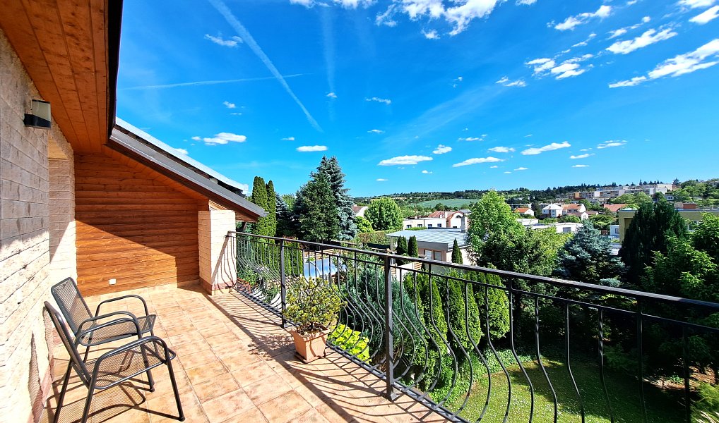 Prodej domu 204 m² s pozemkem 300 m², Kyjov – náhled fotky 4