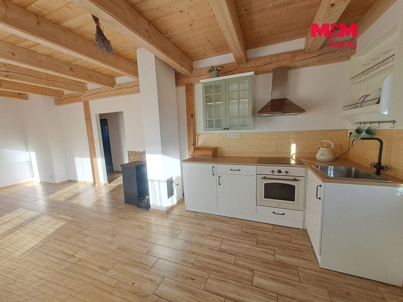 Prodej domu 100 m² s pozemkem 1 357 m² – fotografie 3