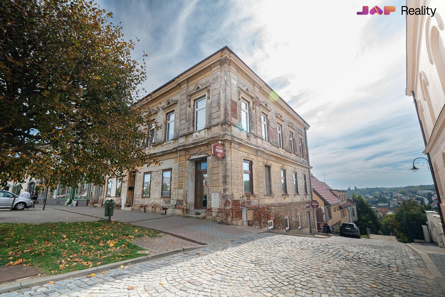 Pronájem komerčního objektu (jiného typu) 100 m²