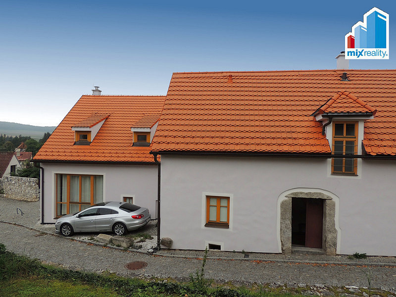 Prodej domu 330 m² s pozemkem 381 m² – fotografie 3