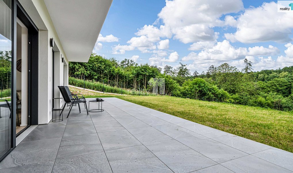Prodej domu 200 m² s pozemkem 919 m², Vysoký Újezd – náhled fotky 32