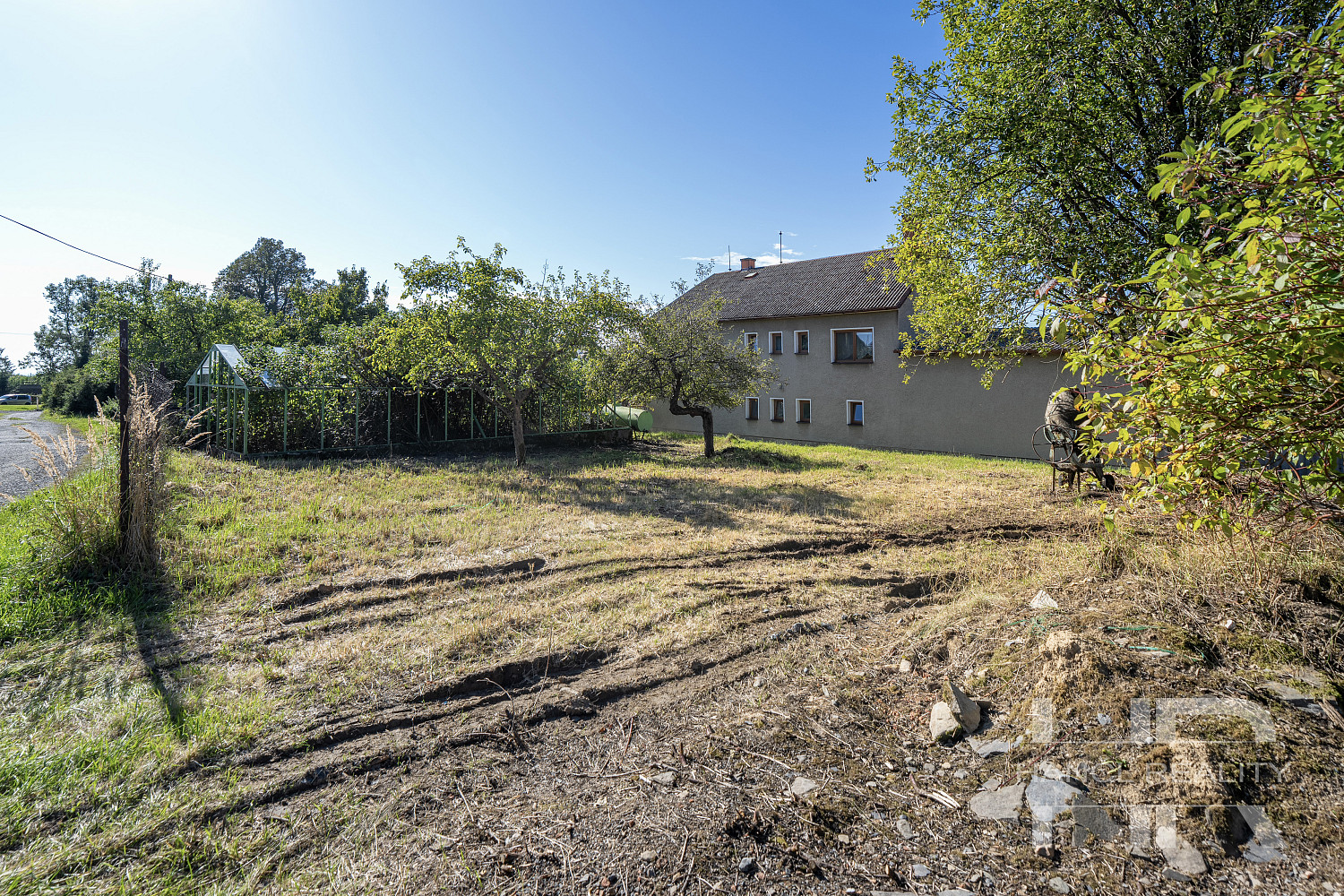 Prodej stavebního pozemku 968 m² — photo 3