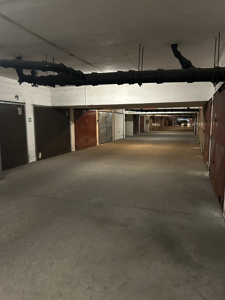 Nabízíme k pronájmu podzemní garáž (17,30m²) , na ul. Dašická 1768, Pardubice - View 3
