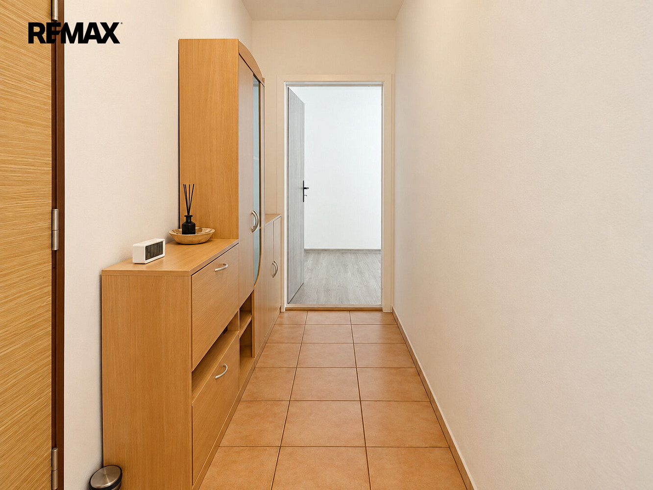 Pronájem bytu 2+1 42 m² – fotografie 4