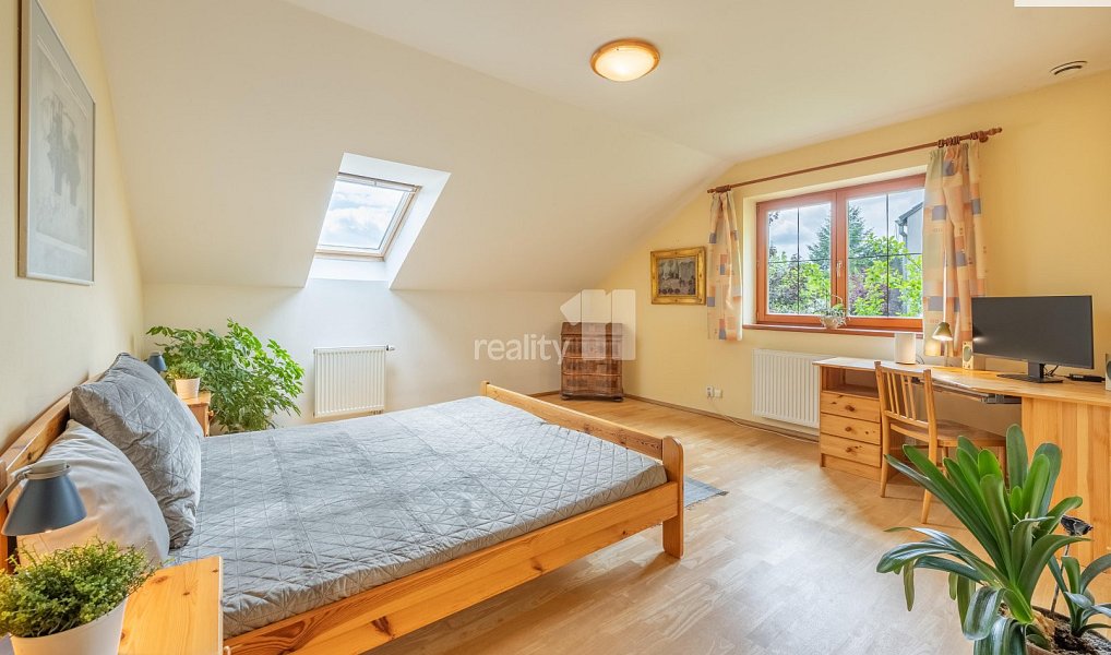 Prodej domu 200 m² s pozemkem 1 008 m², Kamenice – náhled fotky 21