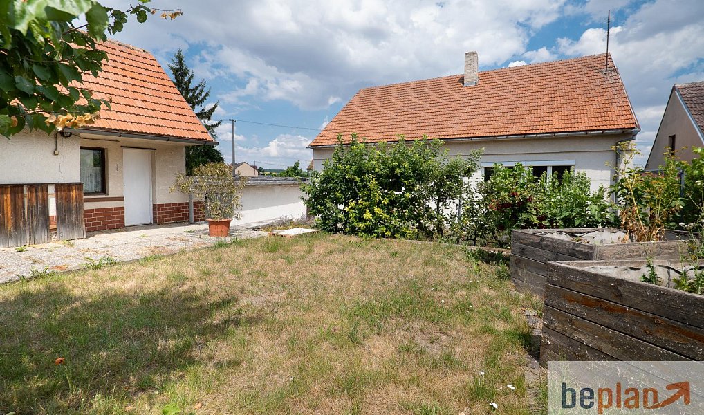 Prodej domu 300 m² s pozemkem 557 m², Drnholec – náhled fotky 8