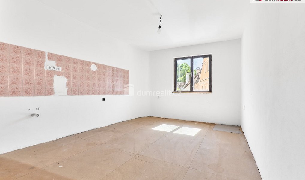 Prodej domu 246 m² s pozemkem 263 m², Bečov nad Teplou – náhled fotky 12