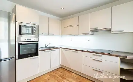 Pronájem bytu 4+1 87 m²