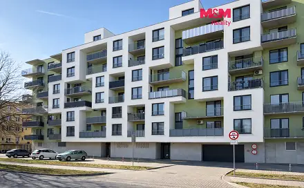 Pronájem bytu 3+kk 77 m², Boženy Vikové-Kunětické, Pardubice - Zelené Předměstí