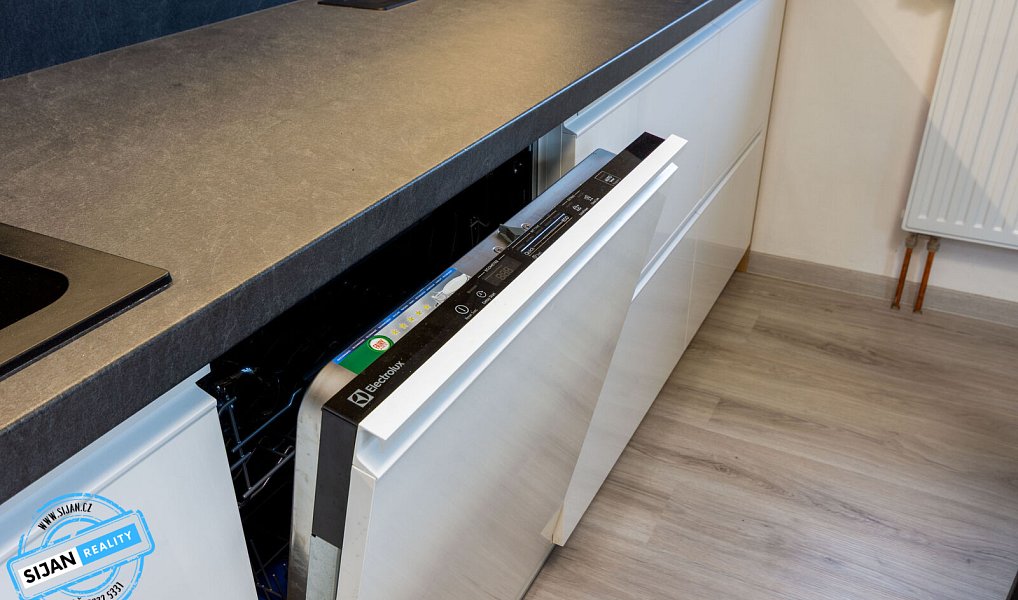 Prodej domu 150 m² s pozemkem 1 306 m², Holčovice – náhled fotky 7
