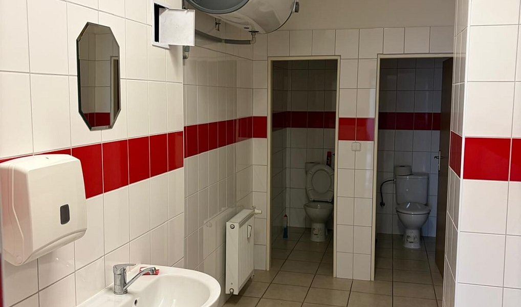 Pronájem kanceláře 300 m², Karlovy Vary – náhled fotky 7