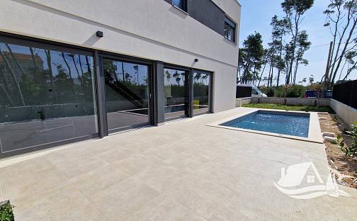 Prodej bytu 4+kk 98 m², Privlaka, Chorvatsko