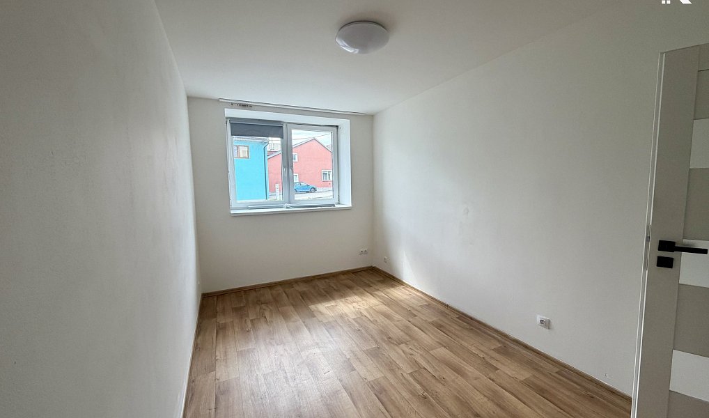Pronájem bytu 2+kk 45 m², Kvasice – náhled fotky 10