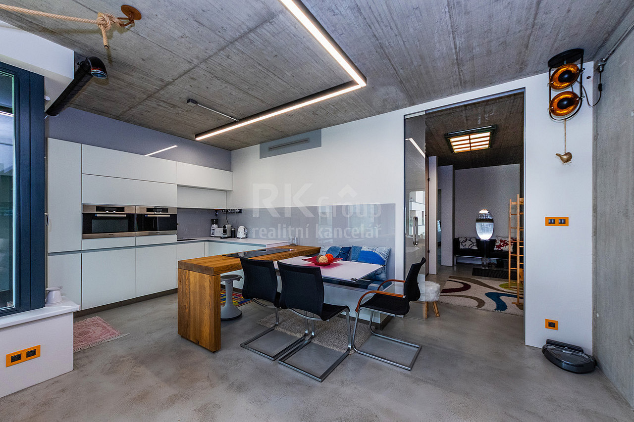Pronájem bytu 3+kk 81 m² – fotografie 4