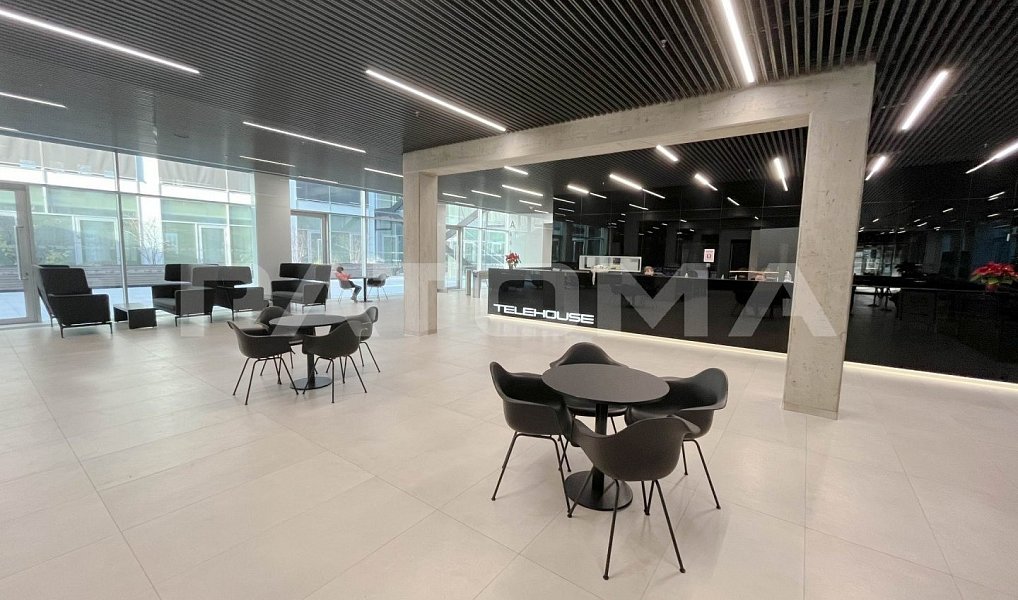 Pronájem kanceláře 620 m², Praha – náhled fotky 4