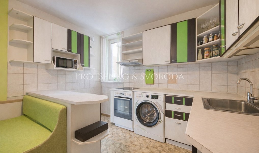Prodej nájemního domu, činžáku 186 m², Kolín – náhled fotky 3