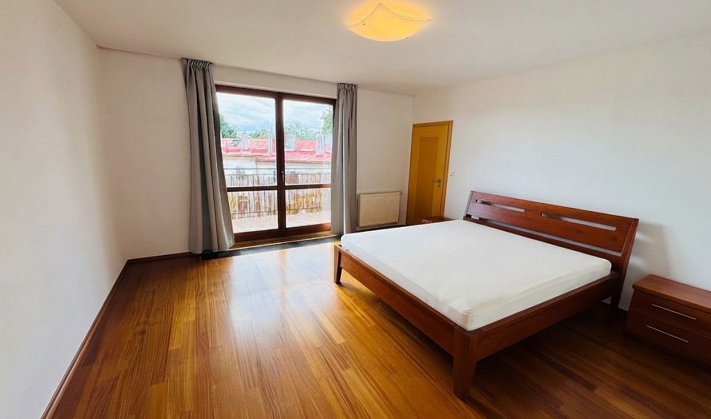 Pronájem bytu 5+kk 191 m², Praha – náhled fotky 4