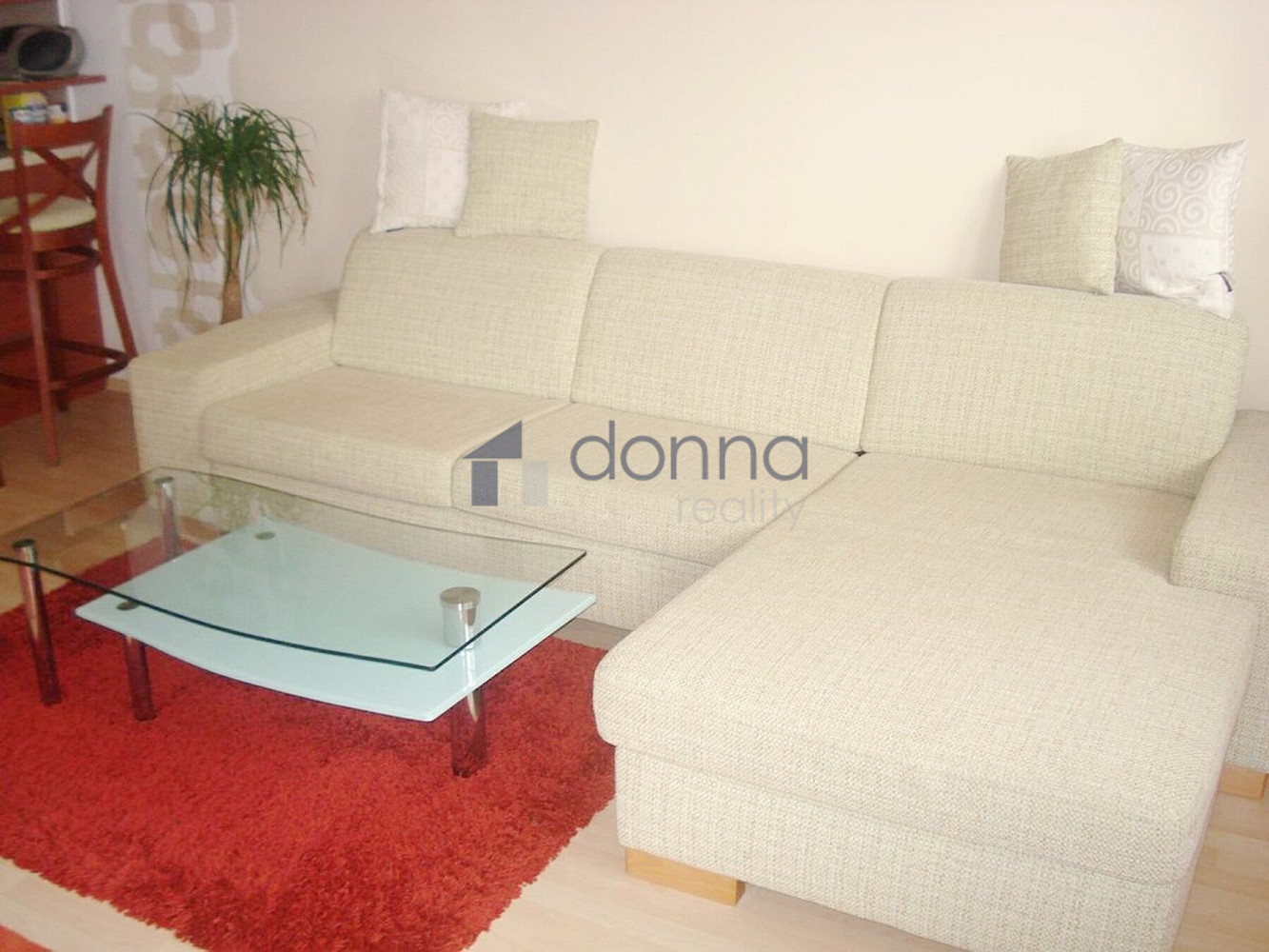 Pronájem bytu 2+kk 59 m² – fotografie 2