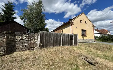 Dražba domu 119 m² s pozemkem 663 m², Svojšín