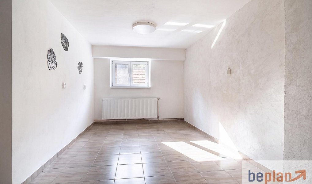 Prodej domu 300 m² s pozemkem 557 m², Drnholec – náhled fotky 12