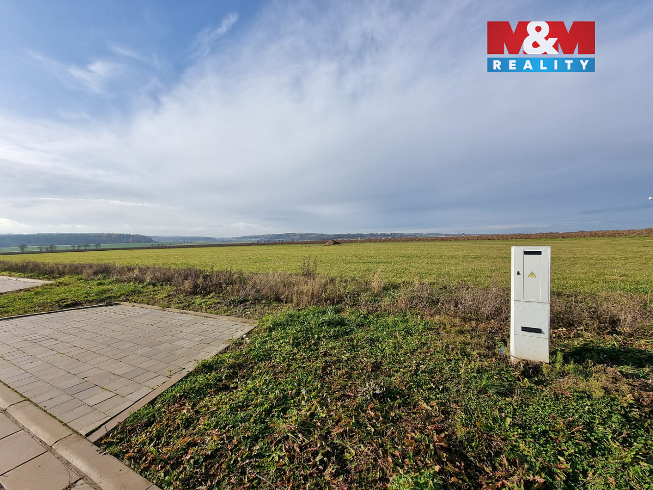 Prodej stavebního pozemku 1 053 m² – pohled 2