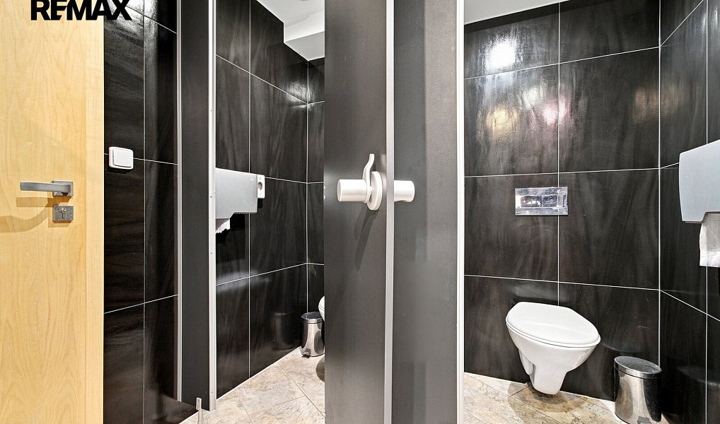Prodej restaurace 489 m², Plzeň – náhled fotky 51