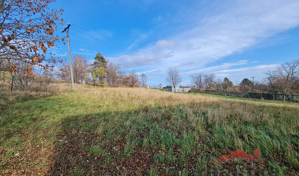 Prodej stavebního pozemku 1 216 m², Sosnová – náhled fotky 2