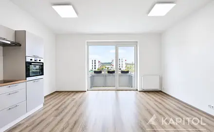 Pronájem bytu 1+kk 25 m², Ječná, Hořovice, okres Beroun