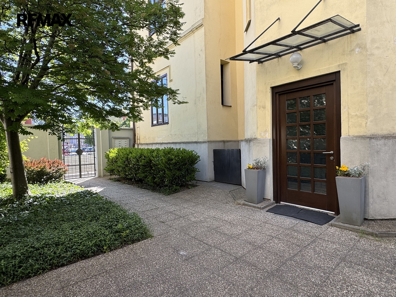 Pronájem kanceláře 21 m² – pohled 3