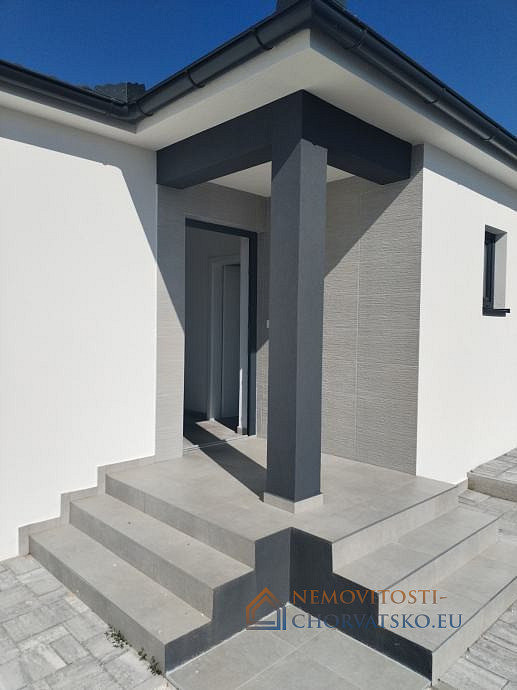 Prodej domu 125 m² s pozemkem 125 m² - Aanzicht 2