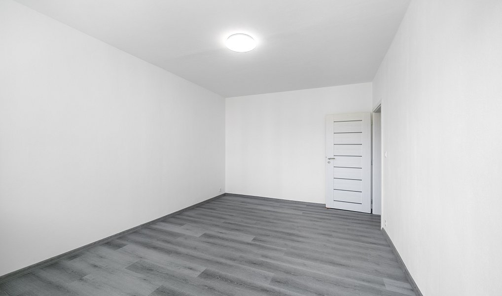 Prodej bytu 2+1 60 m², Planá – náhled fotky 12