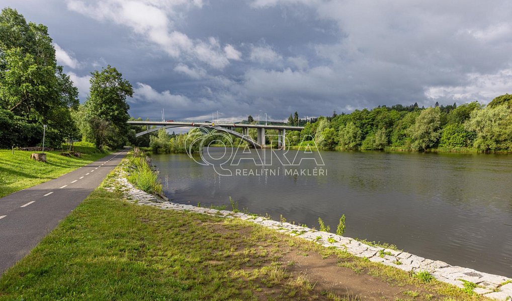 Prodej bytu 2+1 88 m², Praha – náhled fotky 34