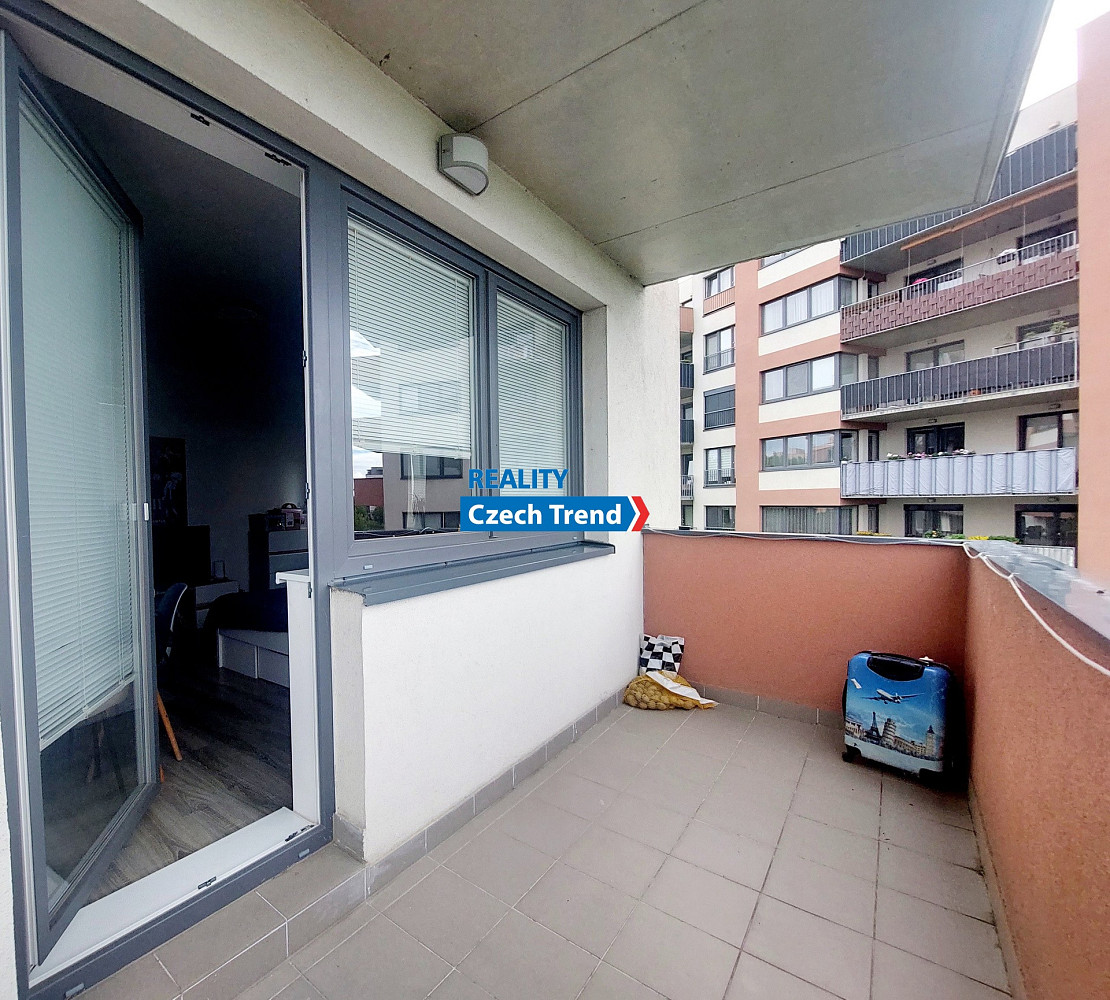 Pronájem bytu 1+kk 37 m² – fotografie 5